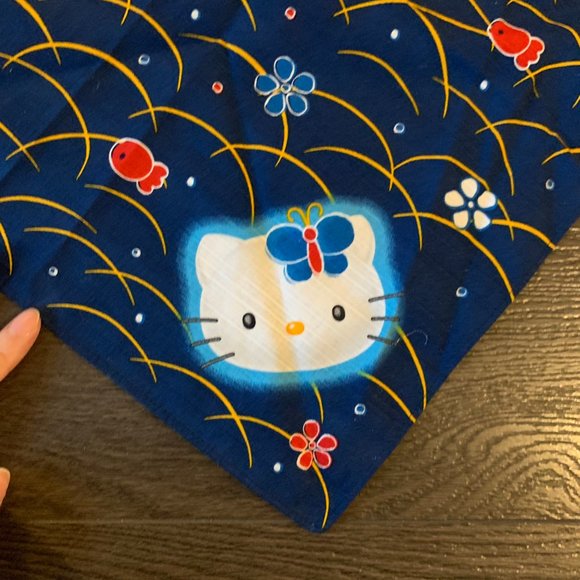 Hello Kitty table cloth / cover cloth with mini bell Made in Japan - Picture 7 of 8